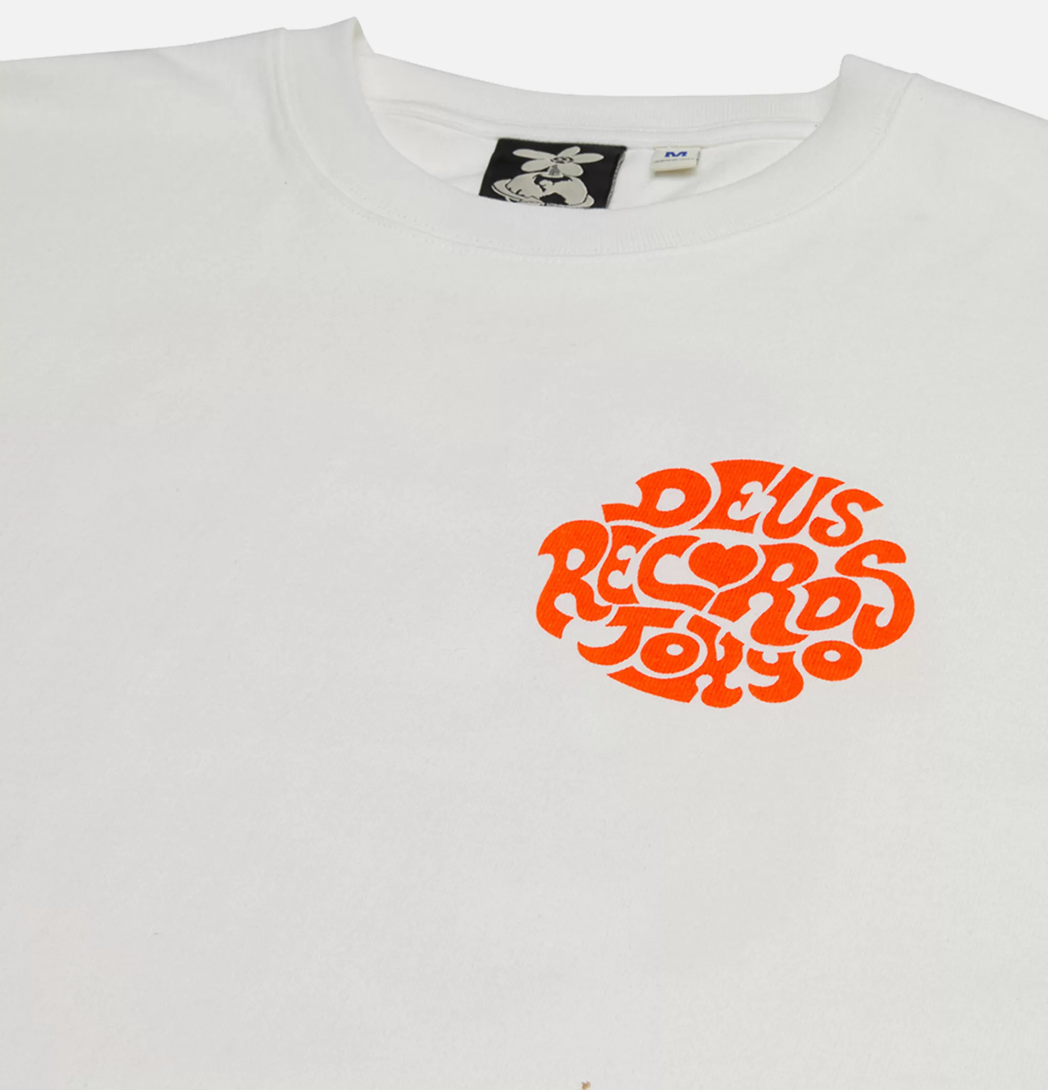 DEUS T-shirts | Paradigm Ls Tee Vintage White